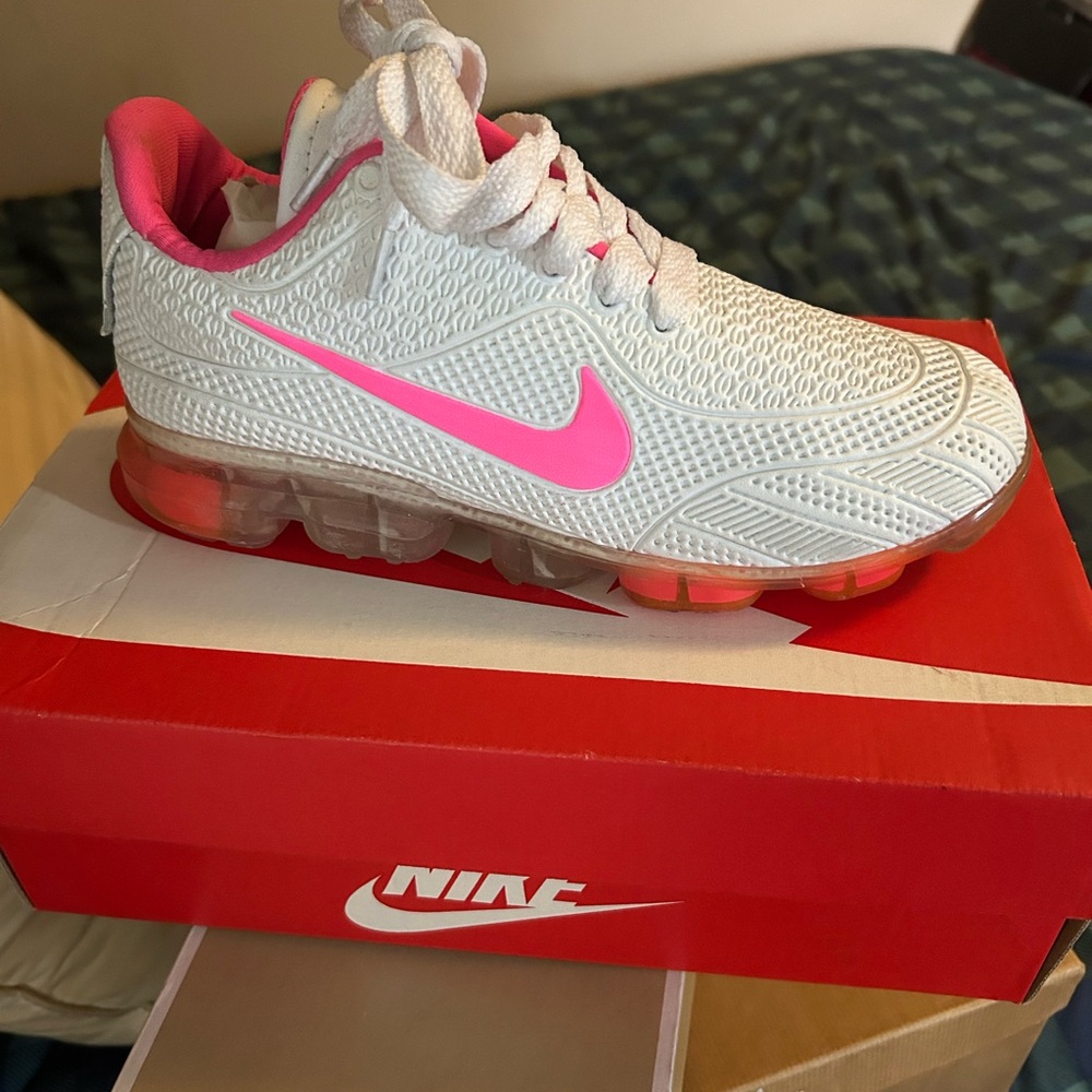 Nike White and Pink VaporMax Shoes